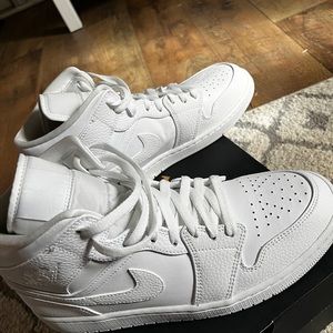 Nike Jordan 1s